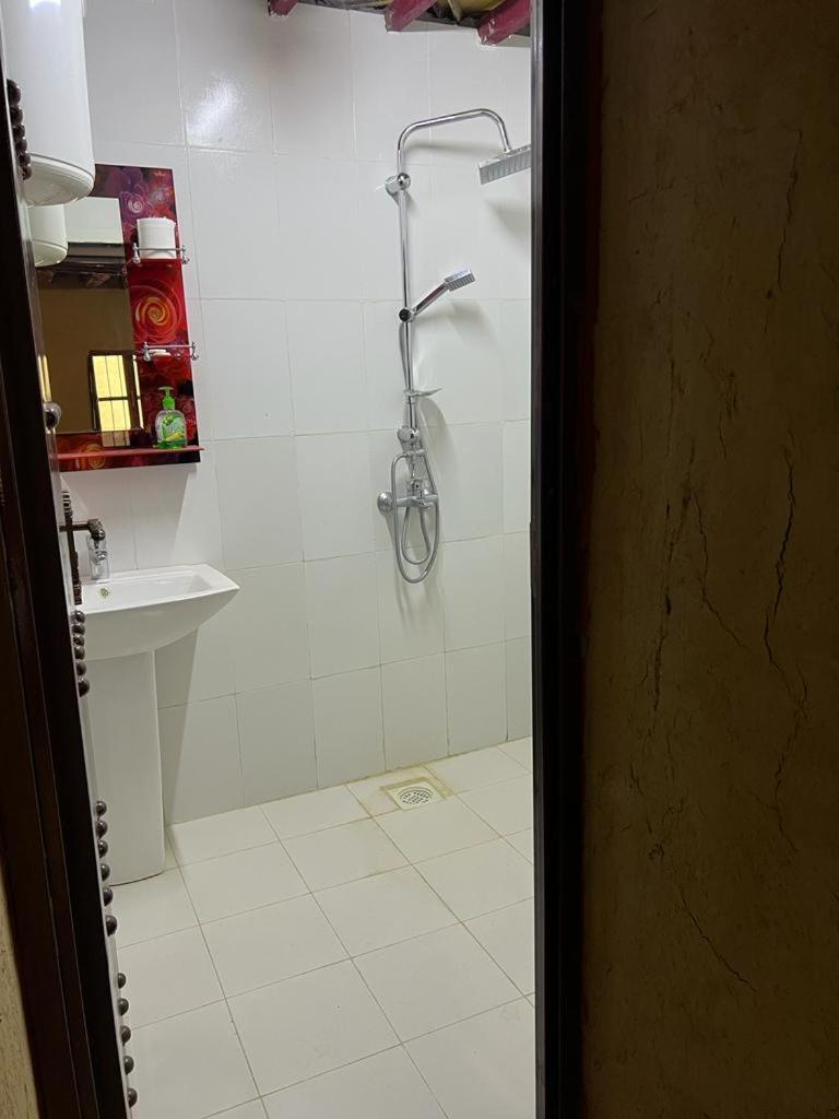 Mall Aldakhil House Al Ḩamrāʼ Extérieur photo
