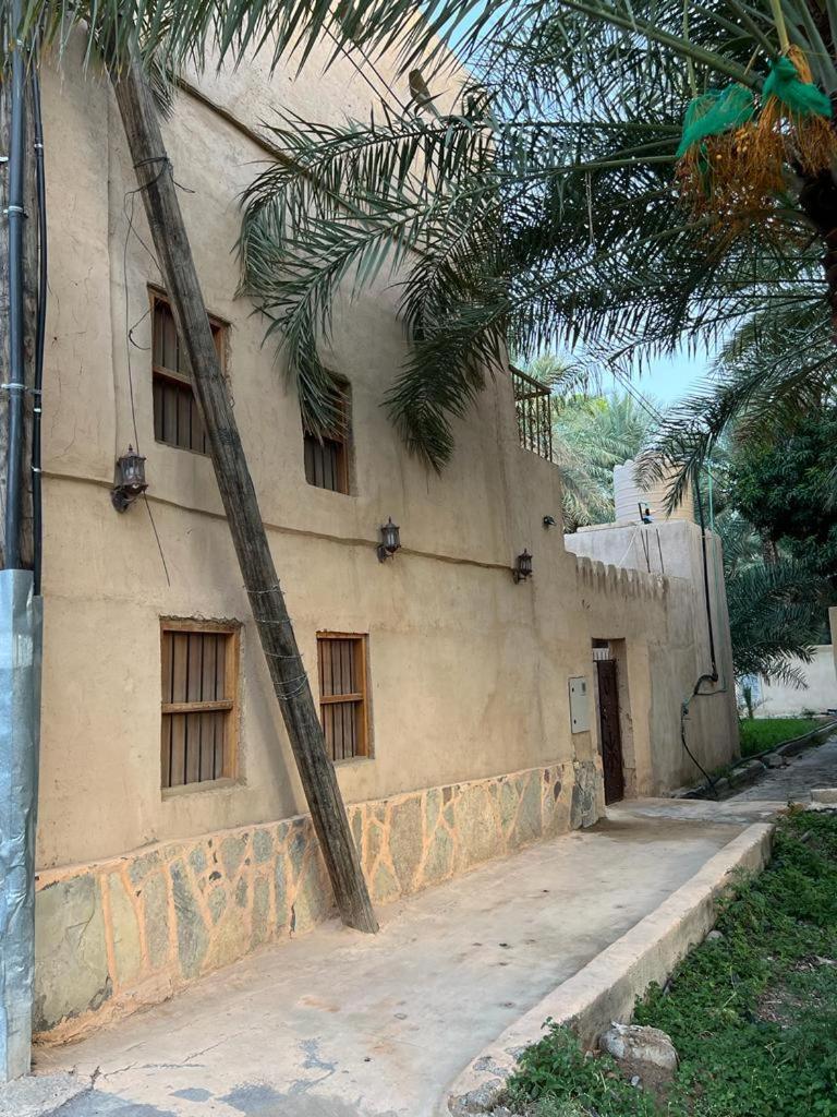Mall Aldakhil House Al Ḩamrāʼ Extérieur photo